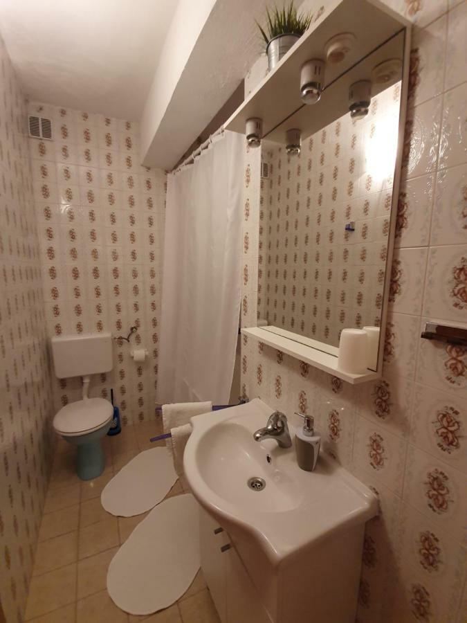 Apartmani Renata Brela Exteriér fotografie