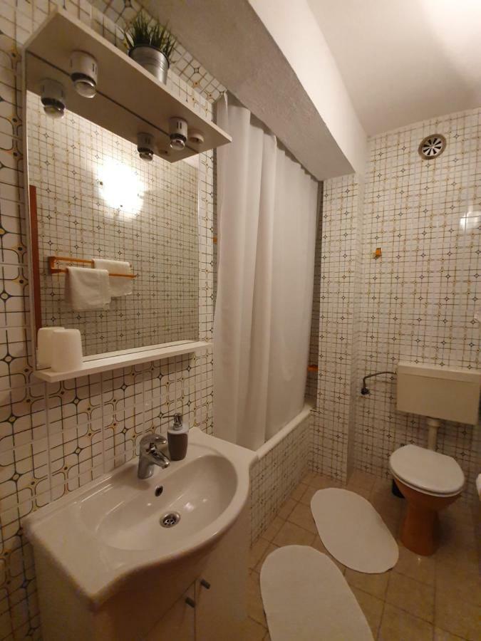 Apartmani Renata Brela Exteriér fotografie